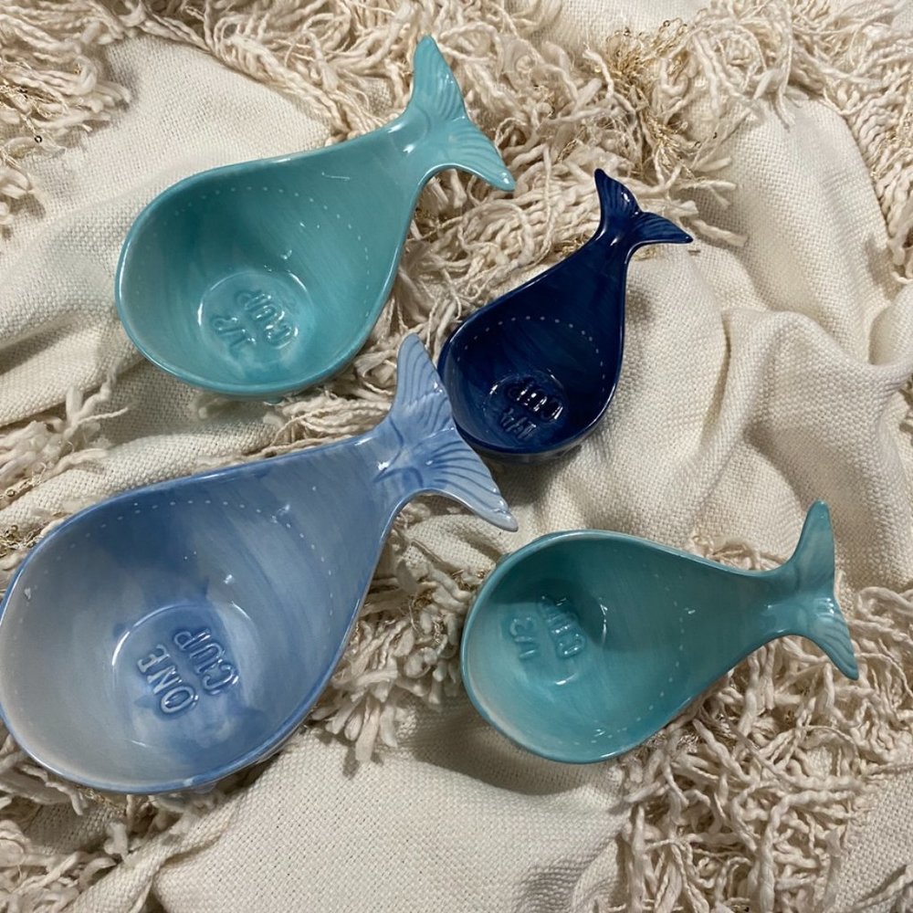 ANTHROPOLOGIE Whale-Tail Measuring Cups - Picture 11 of 12